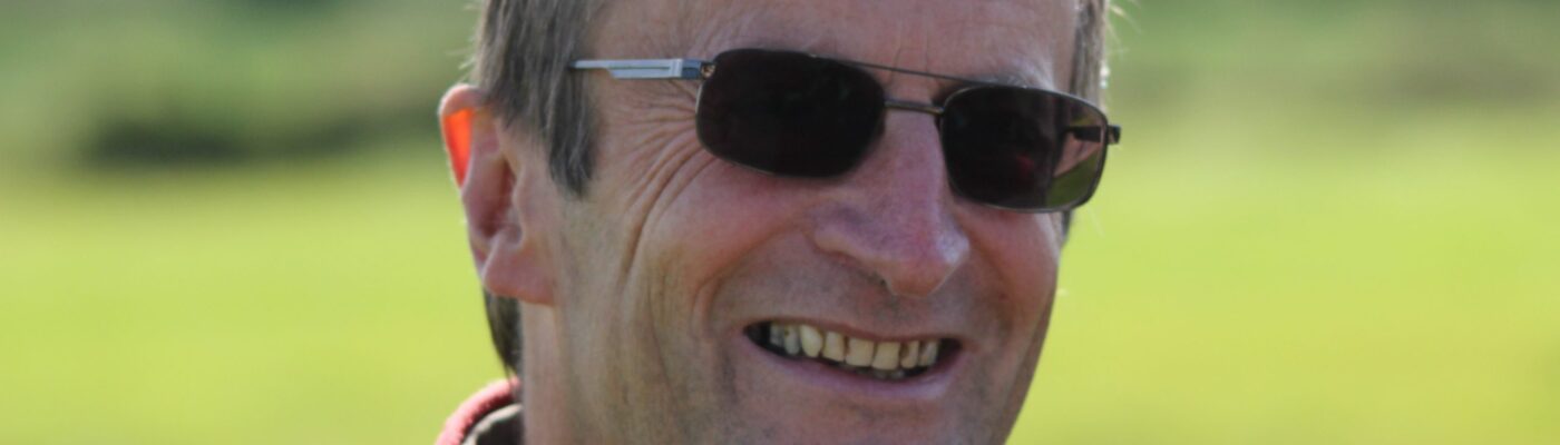 Dr Colin Leach