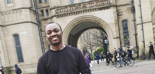 How do people interact with Augmented reality? – An MSc Project with Chijioke Onukem